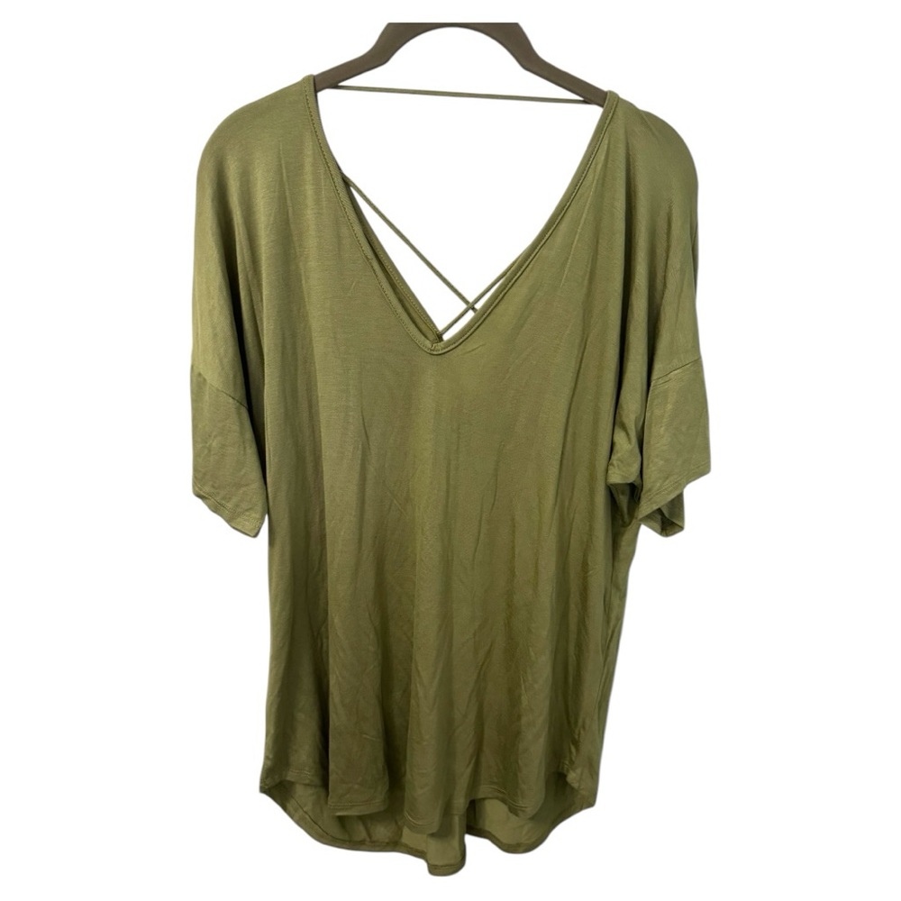 7th Ray Olive Green Short Sleeve Tee with Criss Cross V Neck Design NWOT Size LG